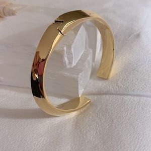 KATE Spade raise the bar cuff hinged bracelet goldtone NWT